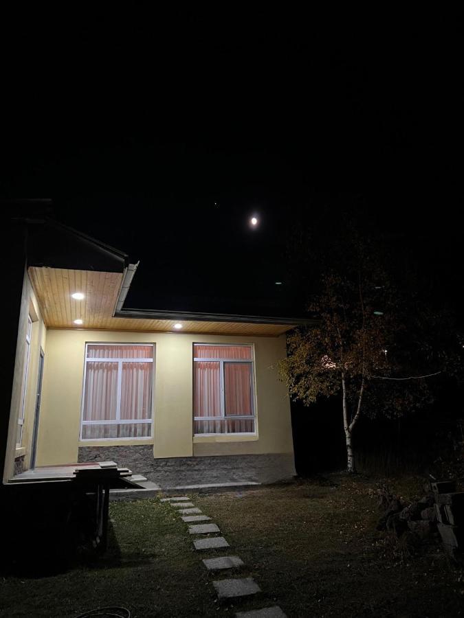 Mountain Kazbegi Apartment ภายนอก รูปภาพ